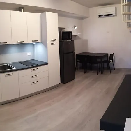 Old Bakery Loft * أرونا