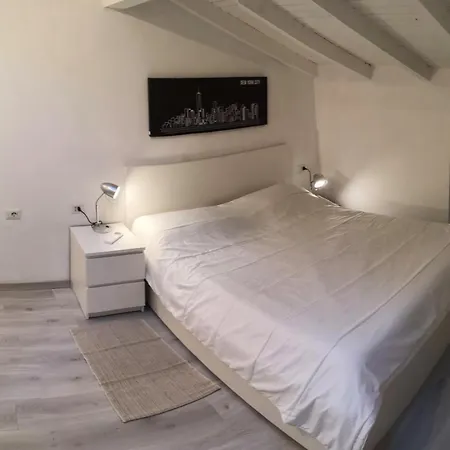Old Bakery Loft 公寓 阿罗纳